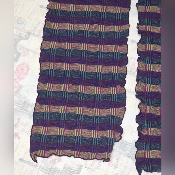 Catherine Andre scarf - Picture 3 of 5